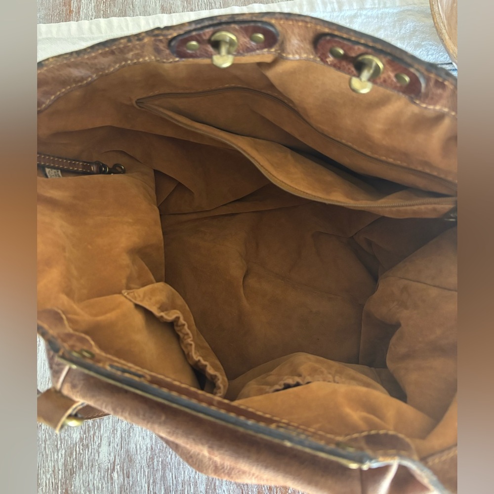 🌿🦋 Patricia Nash Benvenuto Distressed Leather Tote Bag - Picture 12 of 14